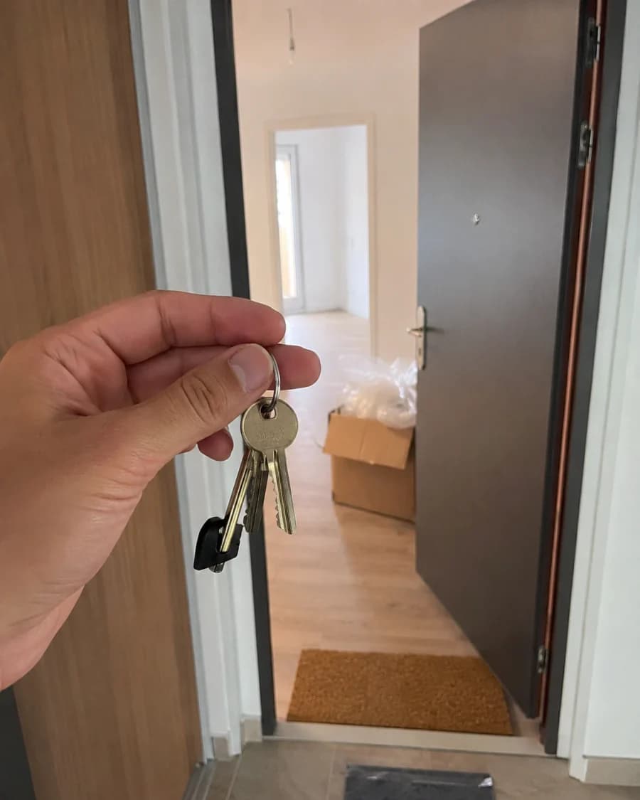 Photo shared by rivoxs… with their review